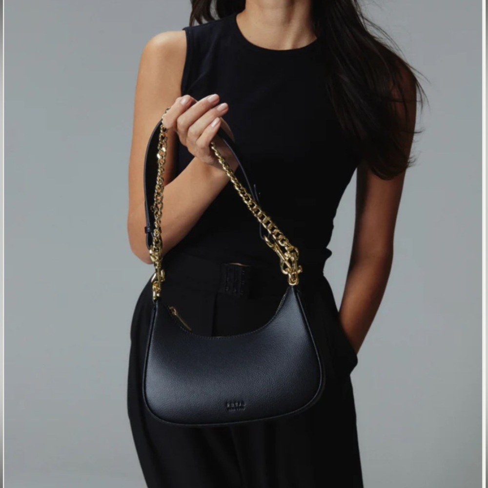 New In Dust Bag Freja Roma Shoulder Bag in Black - Picture 6 of 16